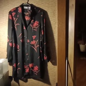 Woman's plus size blouse